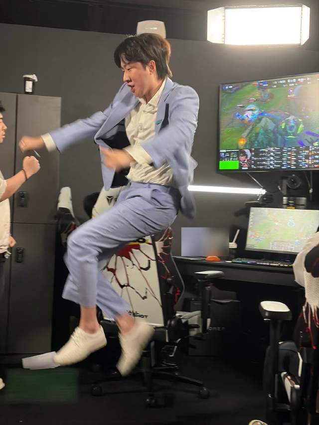 MSI总决赛BLG对阵HLE，中韩一号种子宿命对决！