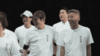 李连杰吴京为吴彬庆祝90大寿 齐唱《笑傲江湖》氛围欢乐