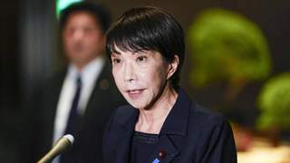 7艘战舰横穿四大要道，日本7天之内连发10条警报，海上堡垒被中方一脚踹开！