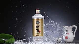 暂凭杯酒，终向星河