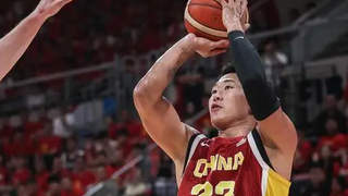 7月25日热身赛：中国男篮首战大胜喀麦隆 贺希宁17分全队6人上双