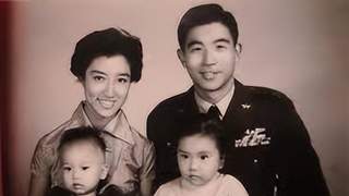 1965年飞行员张立义侦察大陆被击落 传死讯建衣冠冢后竟生还 隔25年才与妻子重逢