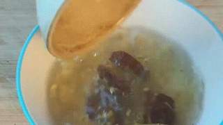 8月7日讯：生姜配山楂煮水 能缓夏日贪凉致胃胀食欲不振