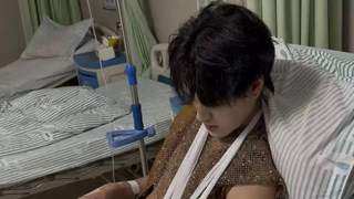 一级运动员兼职方特NPC手腕被掰断 失联游客未露面仅获2万赔偿
