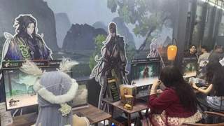 CJ现场腾讯新亮相AI Agent游戏《猫仙札》曝光