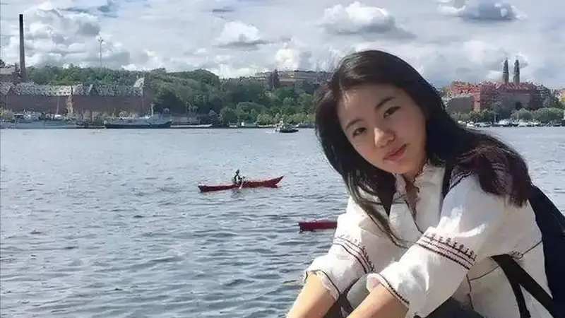 前凤凰女主持人力挺蒋方舟:谁没年轻犯错?这番洗白,未免太可笑