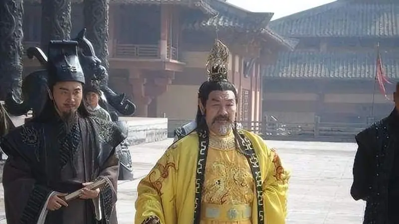 王世充为何选择投降而非战死?