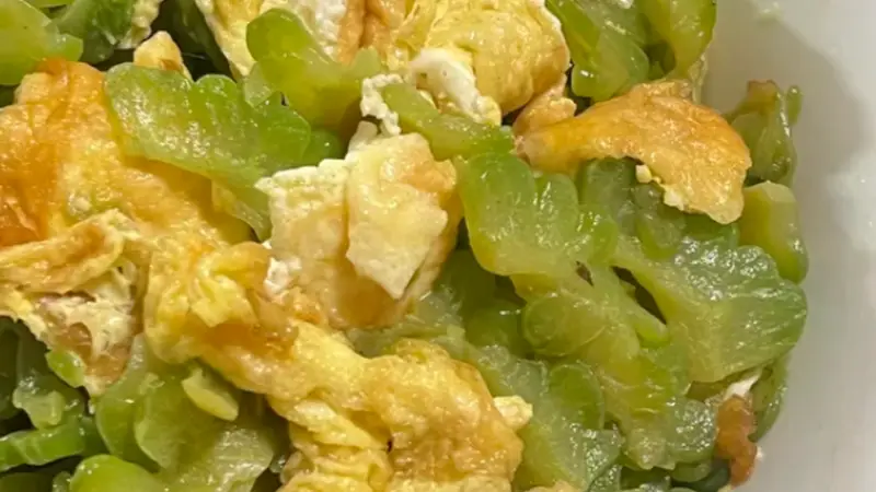 苦尽甘来苦瓜炒蛋,品味安徽家常回甘滋味