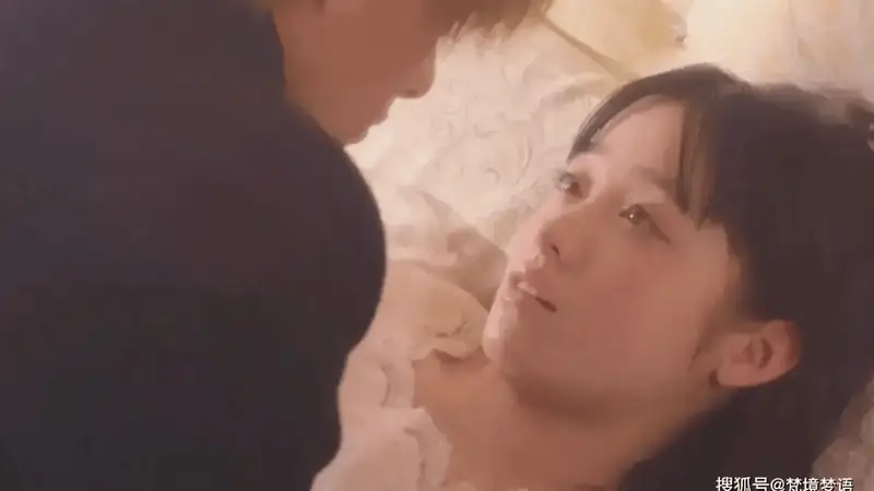 日本伦理片《少女》:两位少女因不甘平庸的迷茫突破底线