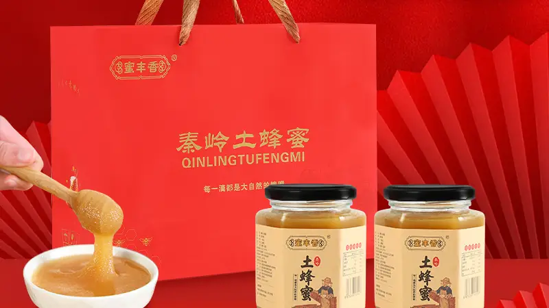 蜂蜜饮用时间有讲究:早喝通便晚喝安神 夏季搭配与禁忌须知