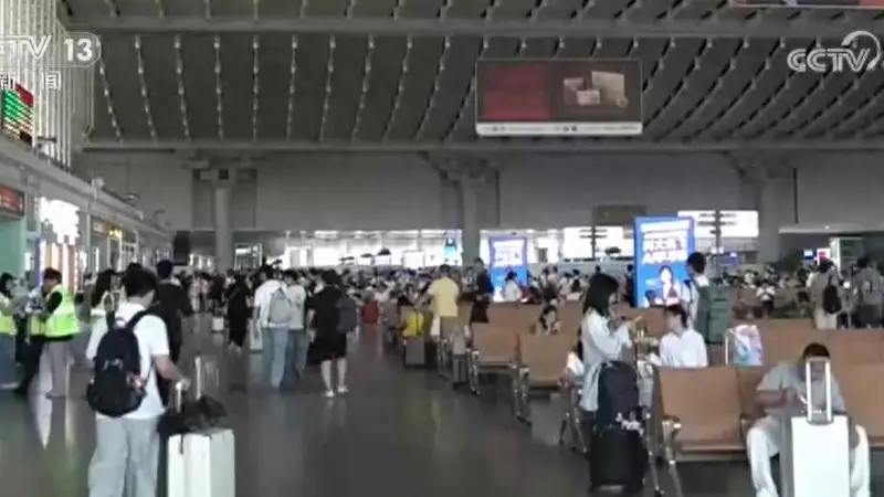 “便利+优惠”为暑运市场“加温” 多样精细化服务满足旅客出行需求