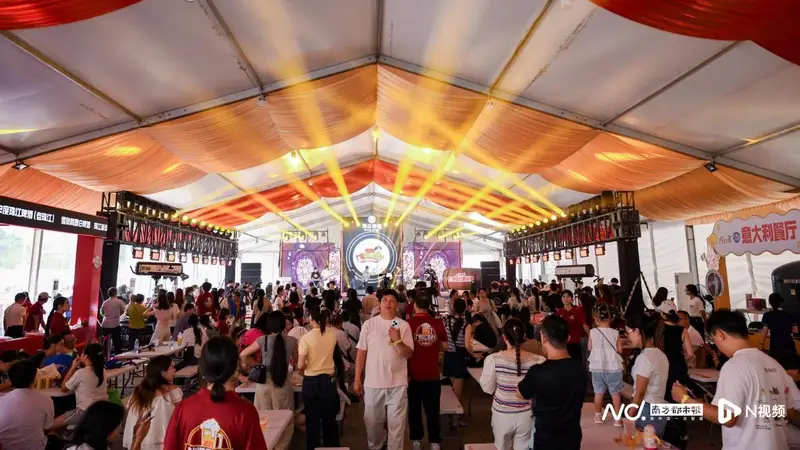 免费入场！听音乐喝鲜啤，跨界啤酒节解锁广州夏夜烟火气