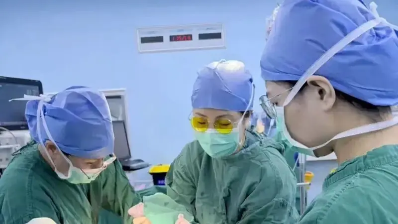 无锡330斤重度肥胖产妇产下9斤7两巨大儿 母婴平安