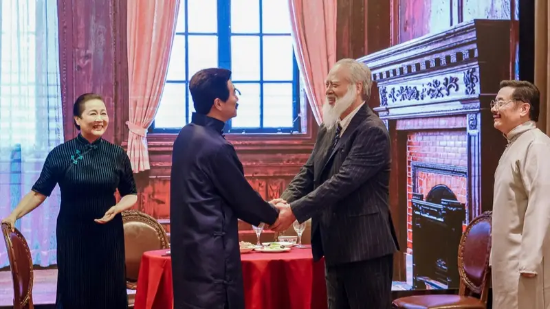 跨越山海的文坛之约 鲁迅与萧伯纳的百年共鸣在虹口呈现