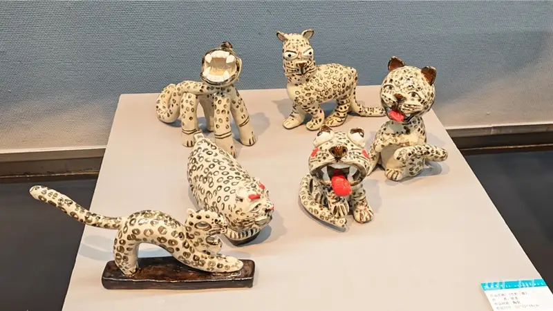 青海美术馆开展“湖山对话”主题雕塑展 百件作品展现青海湖生态图景