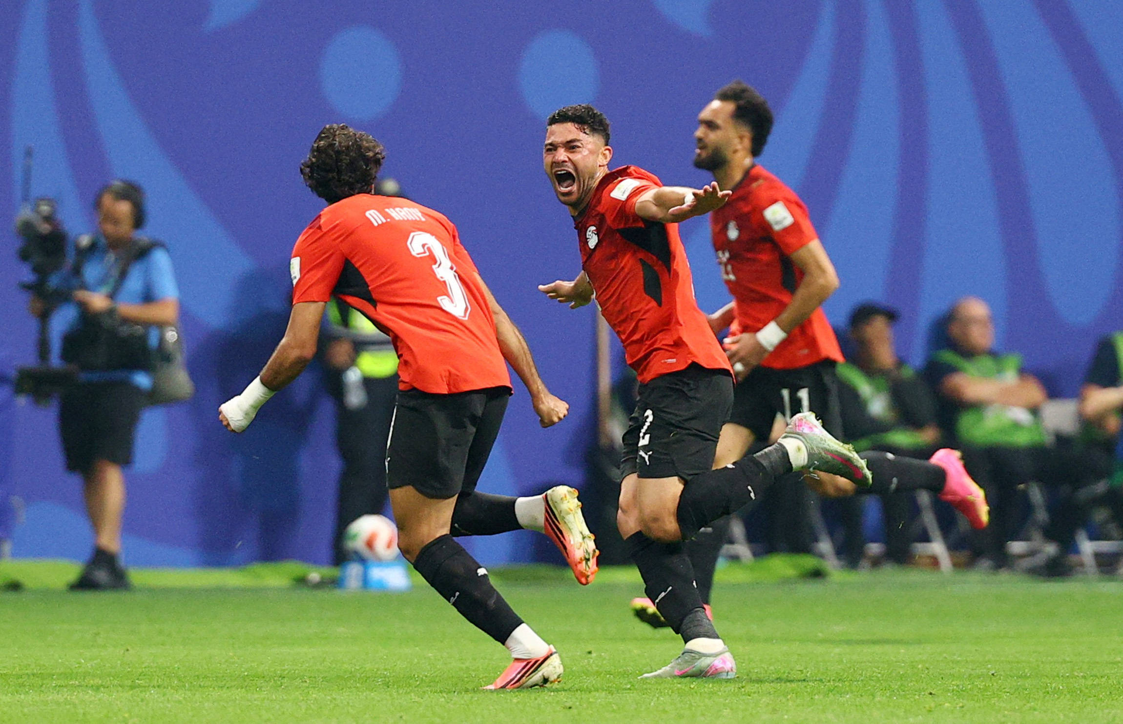 世界杯-易卜拉欣头槌破门 阿根廷失点半场0-1落后埃及