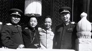 原创一生圆满的开国上将，毛主席四次请他吃饭，说：我是你最大的后台