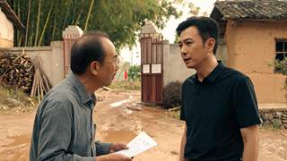 小叔捐路反问村支书一句话：六十万修路他为何只问这一个问题