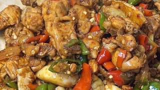 泡椒炒鸡嫩滑秘诀解锁 酸辣入味下饭超绝