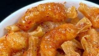 椒盐糖果虾酥香入味 成家庭聚会热门菜式