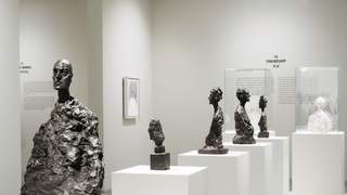 现场｜上海贾科梅蒂大展：200多作品铺陈艺术人生