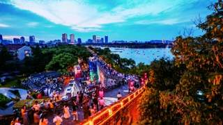 南京夏夜夜经济热度飙升 多举措拉满“夜精彩”留客众多