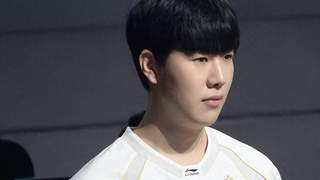 Theshy回归IG主场引轰动 首秀豪取大场MVP 竟不知文波是谁