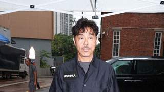 香港男星张达明坐轮椅送别恩师 刘青云亲证其抗癌后近况稳定