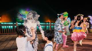 暑期中国景区扎堆推出夜场 拉动八小时外消费