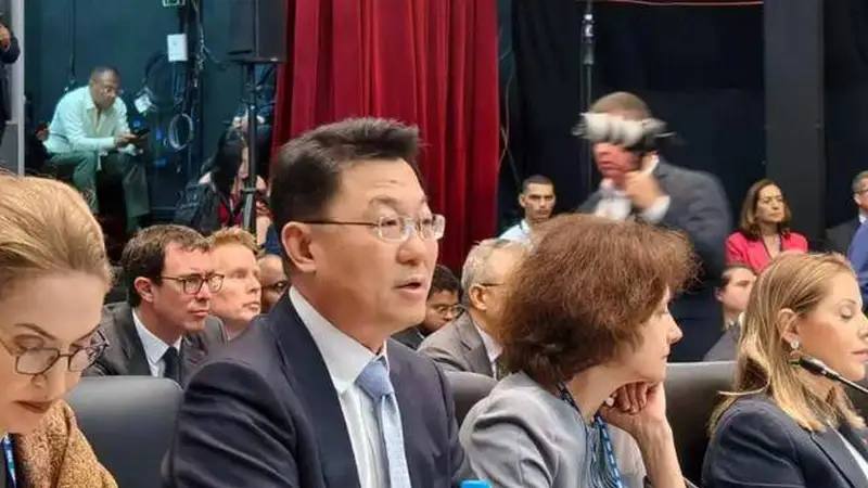 当着34国的面，中巴爆发正面交锋！美国的底牌这下全露了