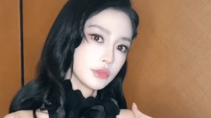 杨颖变装视频惊艳亮相,素颜美人秒变性感御姐