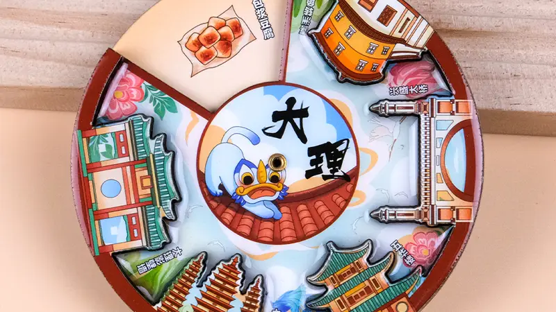 景区门店旅游冰箱贴系列化:靠统一规格陈列拉高连带转化率