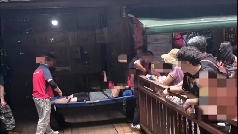 西双版纳原始森林公园丛林飞跃项目突生意外 景区已暂停相关项目运营