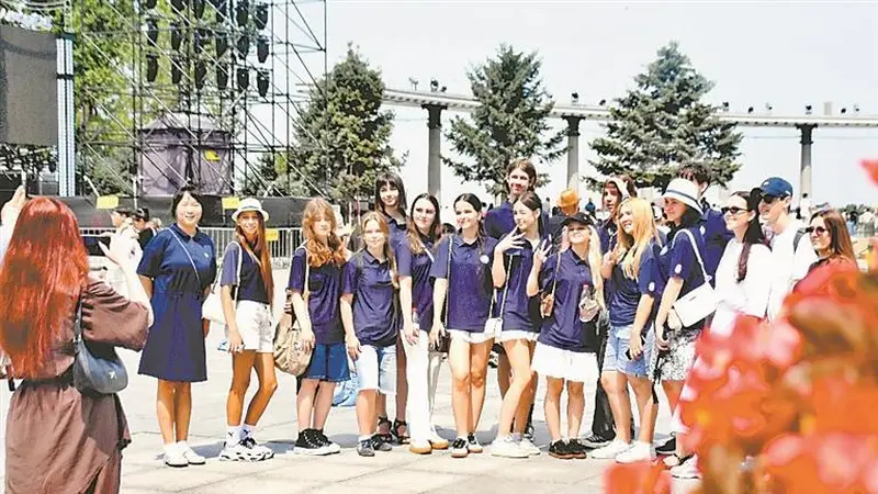 清凉气候点燃避暑热潮 夏日旅游迎来“黄金季”