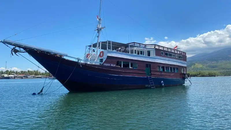 中国游客讲述印尼游轮沉没后海上漂流四小时获救经历