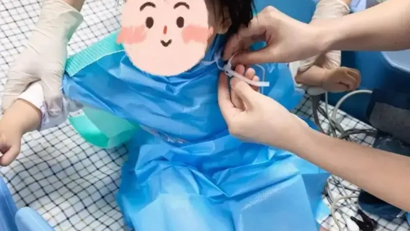 福州11月龄宝宝误吞蟑螂药 紧急送医洗胃救治