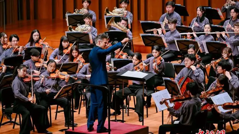 香港亚洲青年管弦乐团京津连演两场 暑期巡演正式启动
