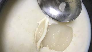 家常熬制正宗骨汤高汤 清汤猪骨牛骨做法出炉