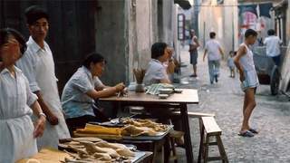 1981年老照片还原杭州：江南古城的市井烟火与朴素风貌