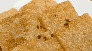 重庆油炸糍粑成火锅解辣神器 甜咸风味各具特色
