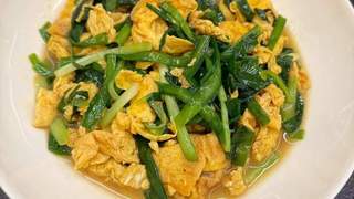 家常韭菜炒鸡蛋最简单做法,鲜香软嫩色泽鲜亮,新手零失败
