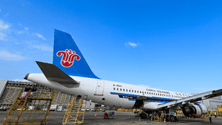 航油成本激增挤压盈利空间，国有三大航司上半年或合亏90亿
