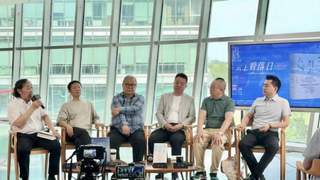 他们共话“空中诗人”王峰的诗歌：用诗句将群山凌空托起