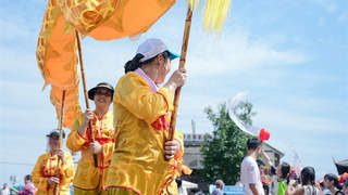 兴文九丝城镇六月六水龙民俗活动热闹开场，清凉泼洒盛夏乡村
