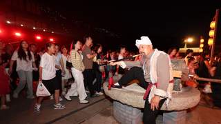 陕西延安红色沉浸剧成暑期夜经济新亮点