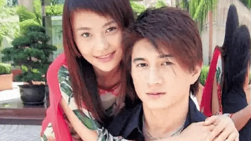 马雅舒庆结婚16周年，外国老公显老胖到200斤，儿女又高又好看
