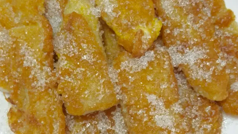金黄酥脆煎糍粑，米香浓郁尝年味