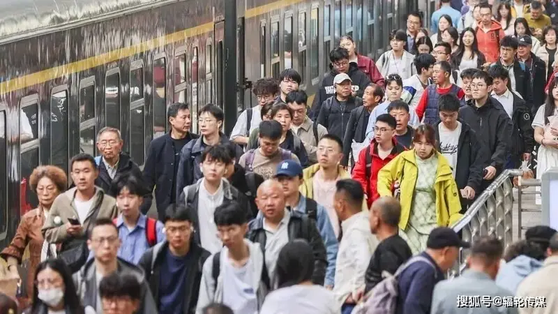 轻量出游持续火爆,普铁出行成文旅市场新风口