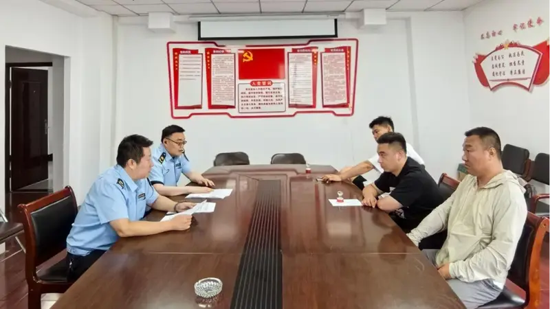 丹东文化执法队约谈涉险旅行社 严抓旅游包车安全整改