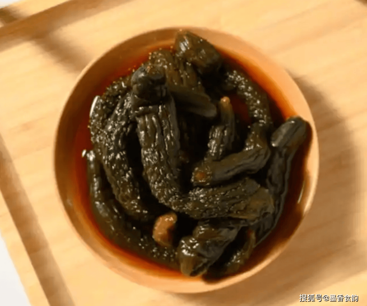 我照袁枚《随园食单》的方子做了一罐酱黄瓜，咸甜脆三样全占